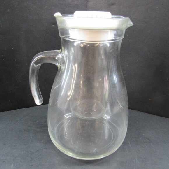 Lilian Vernon Vintage 48 Oz Glass Pitcher with Ice Chiller Insert Made in Italy - Picture 5 of 6